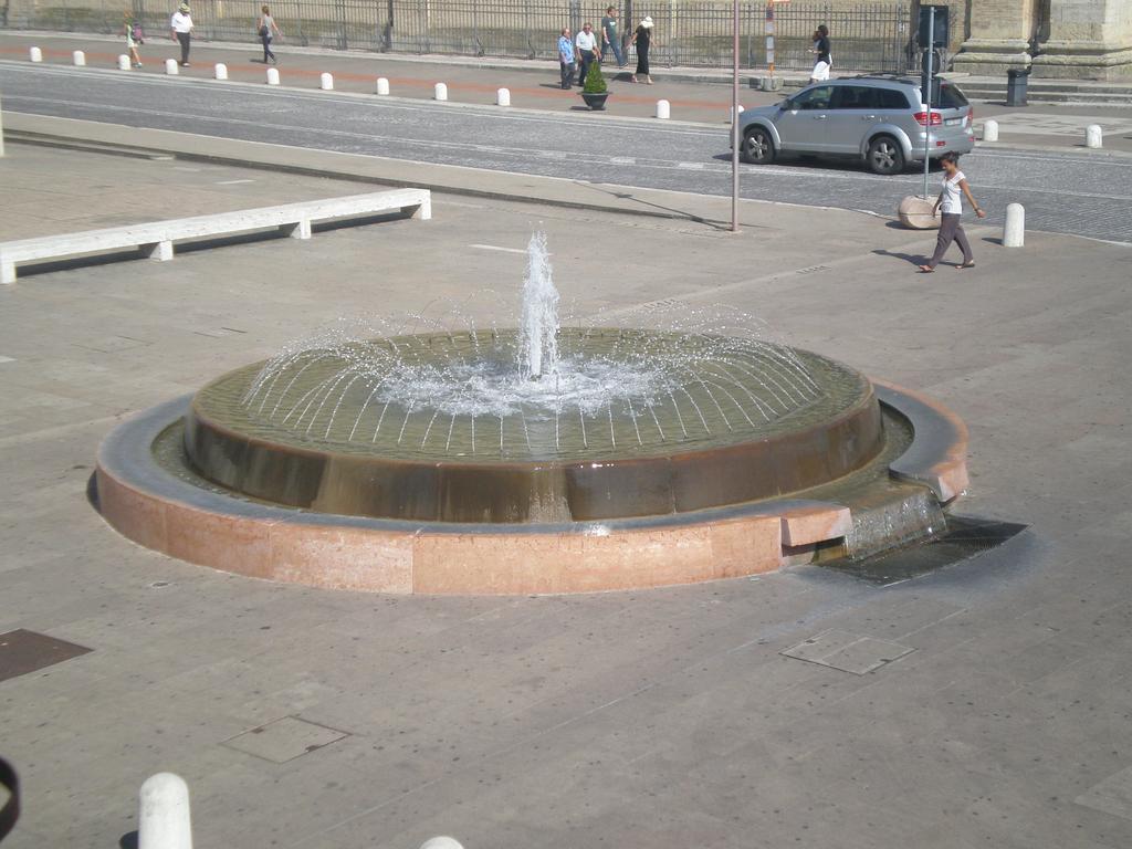 Piazza Degli Angeli Hotel Assisi Bagian luar foto